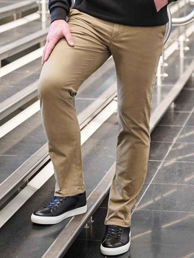 Brook Taverner Leo Slim Fit Chino Trousers