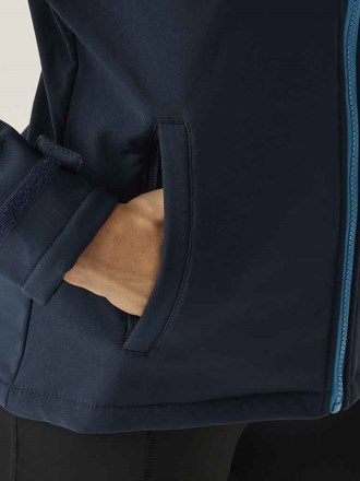 Regatta Ladies Venturer Three Layer Hooded Soft Shell Jacket