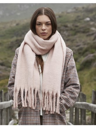 Fluffy Scarf